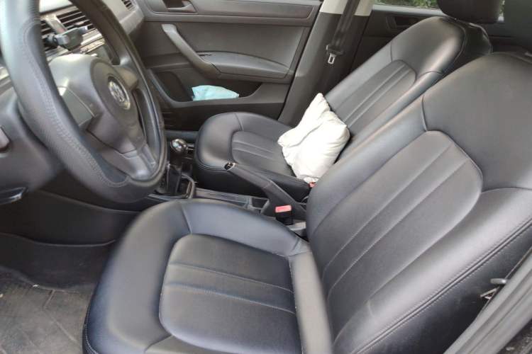 Used Volkswagen Santana 2013 1.6L Manual Fashion Edition Left Front Seat