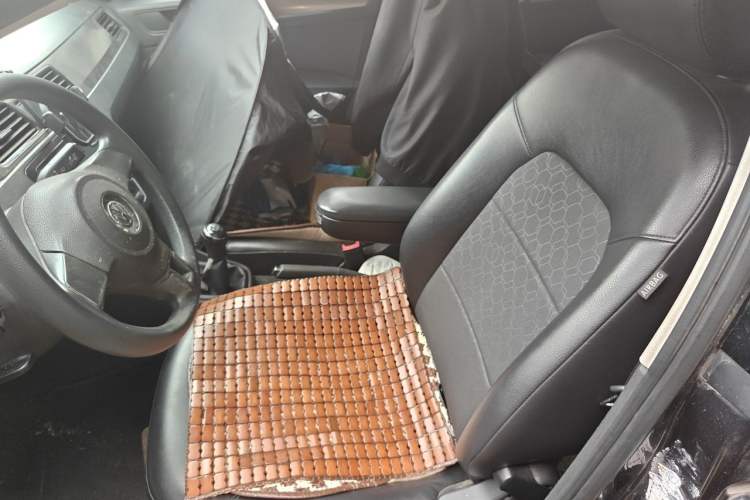 Used Volkswagen Santana 2013 1.6L Manual Comfort Edition Left Front Seat