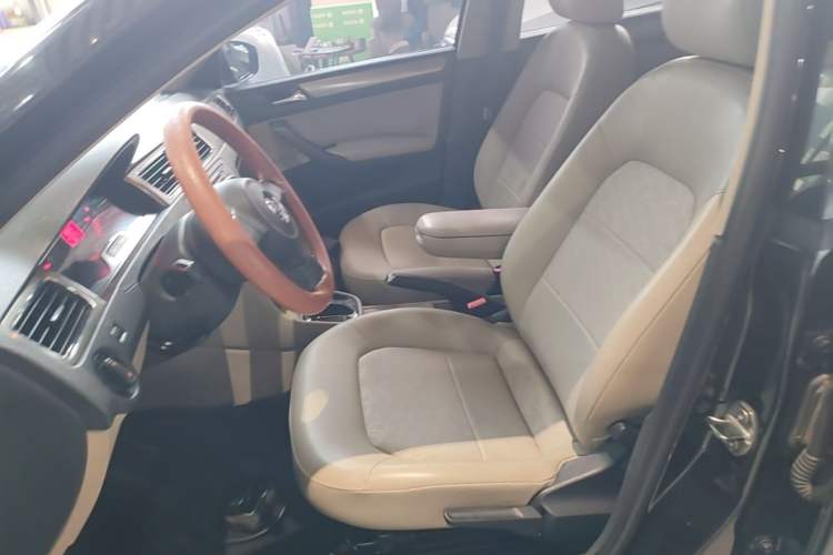 Used Volkswagen Santana 2013 1.6L Automatic Comfort Edition Left Front Seat