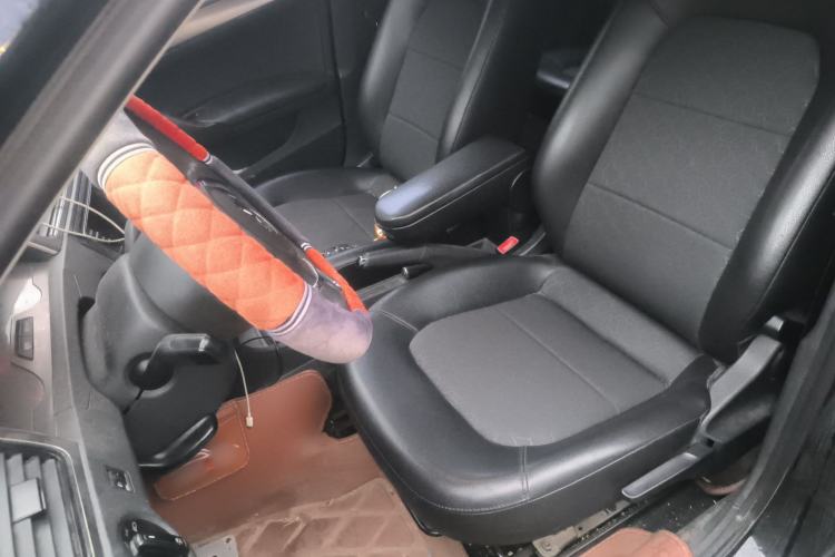 Used Volkswagen Santana 2013 1.4L Manual Comfort Edition Left Front Seat