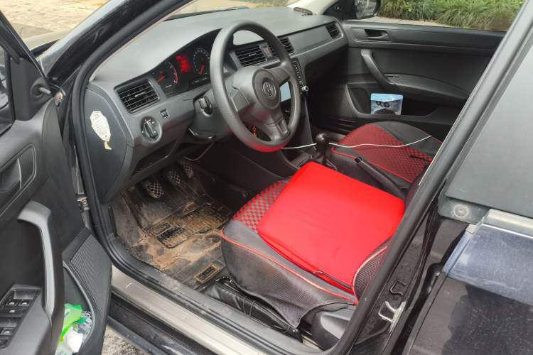 Used Volkswagen Santana 2013 1.4L Manual Fashion Edition Left Front Seat