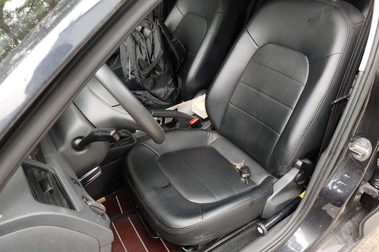 Used Volkswagen Santana 2013 1.6L Automatic Fashion Edition Left Front Seat