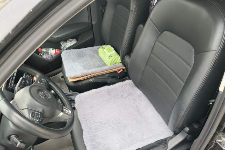 Used Volkswagen Santana 2013 1.6L Automatic Luxury Edition Left Front Seat
