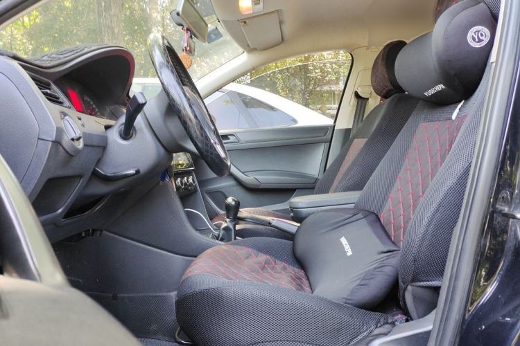 Used Volkswagen Santana 2013 1.6L Manual Fashion Edition Left Front Seat