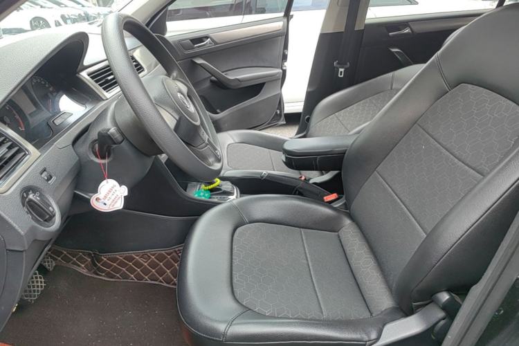 Used Volkswagen Santana 2013 1.6L Automatic Comfort Edition Left Front Seat