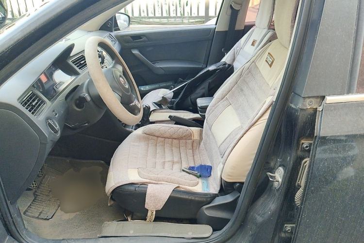 Used Volkswagen Santana 2013 1.4L Manual Fashion Edition Left Front Seat
