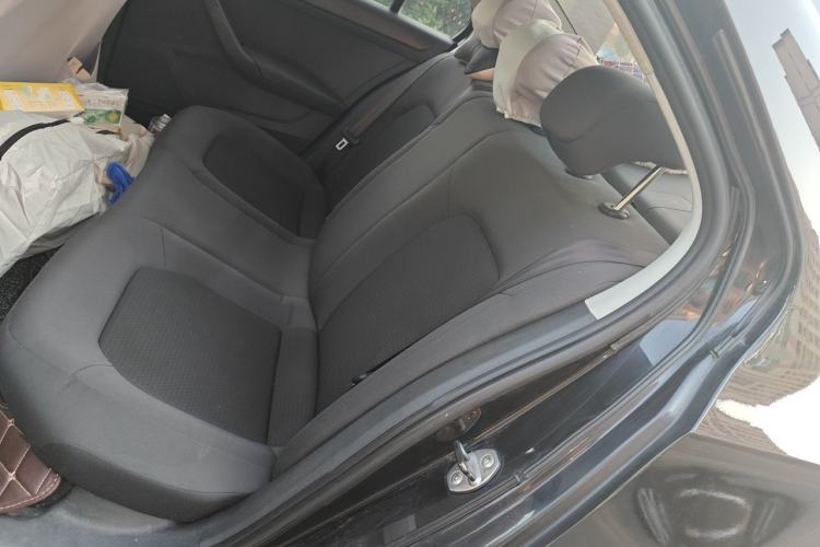 Used Volkswagen Santana 2013 1.6L Automatic Fashion Edition Left Rear Seat