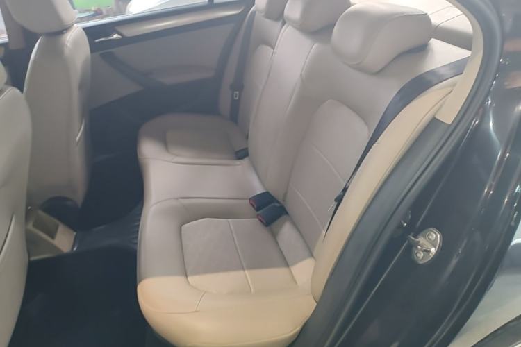 Used Volkswagen Santana 2013 1.6L Automatic Comfort Edition Left Rear Seat