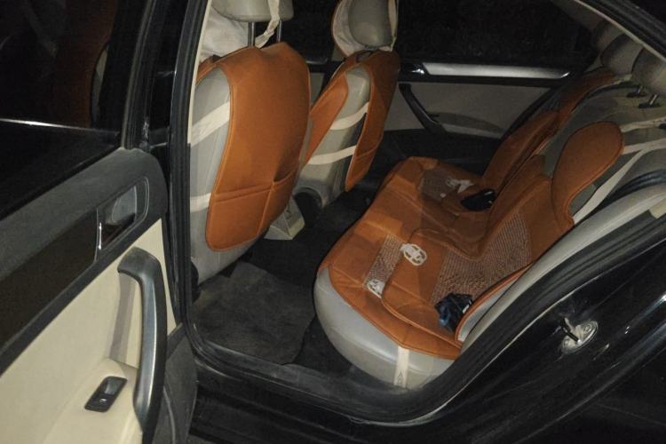 Used Volkswagen Santana 2013 1.6L Manual Comfort Edition Left Rear Seat