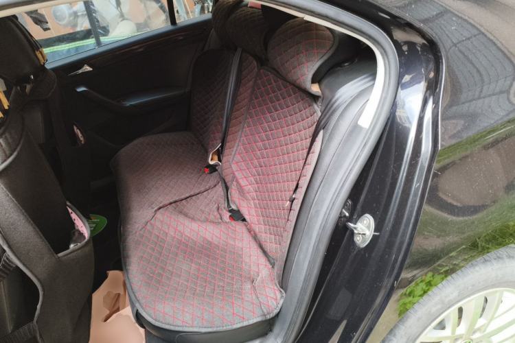 Used Volkswagen Santana 2013 1.6L Automatic Luxury Edition Left Rear Seat