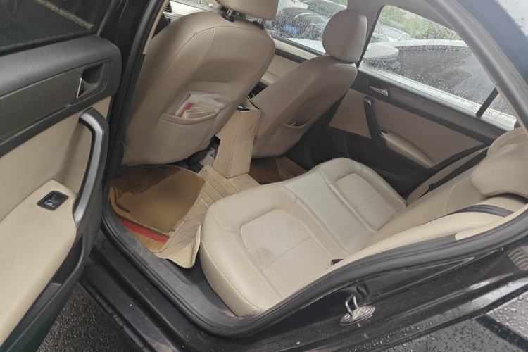 Used Volkswagen Santana 2013 1.6L Automatic Comfort Edition Left Rear Seat