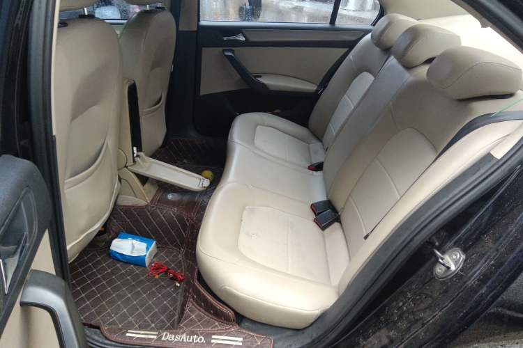 Used Volkswagen Santana 2013 1.6L Automatic Comfort Edition Left Rear Seat