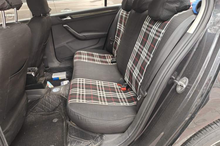 Used Volkswagen Santana 2013 1.6L Manual Fashion Edition Left Rear Seat