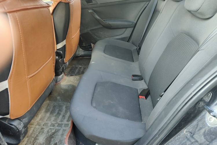 Used Volkswagen Santana 2013 1.6L Manual Fashion Edition Left Rear Seat