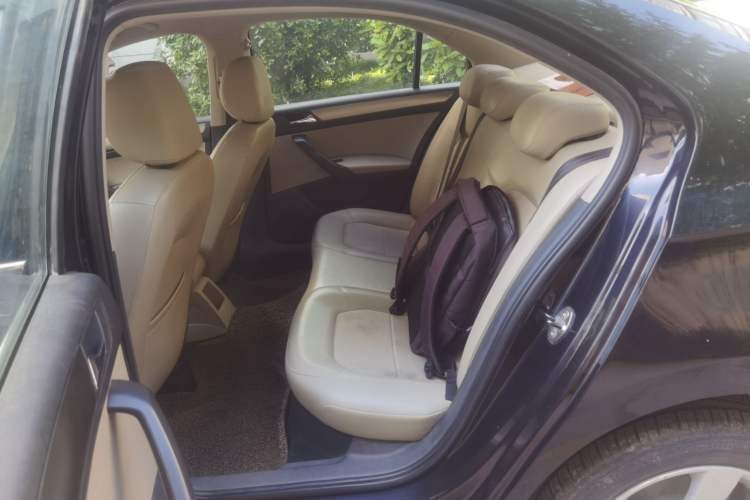 Used Volkswagen Santana 2013 1.6L Manual Comfort Edition Left Rear Seat