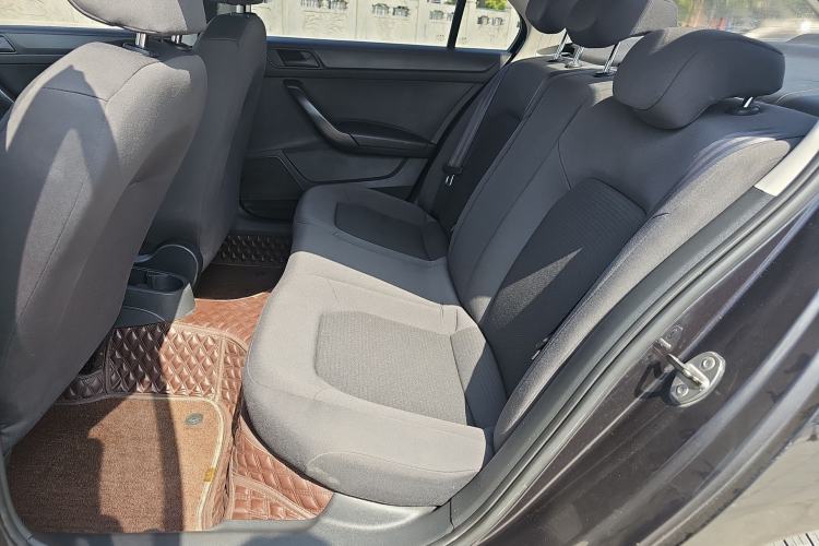 Used Volkswagen Santana 2013 1.6L Manual Fashion Edition Left Rear Seat