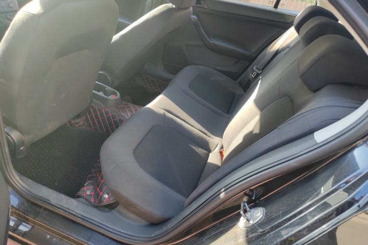 Used Volkswagen Santana 2013 1.6L Manual Fashion Edition Left Rear Seat