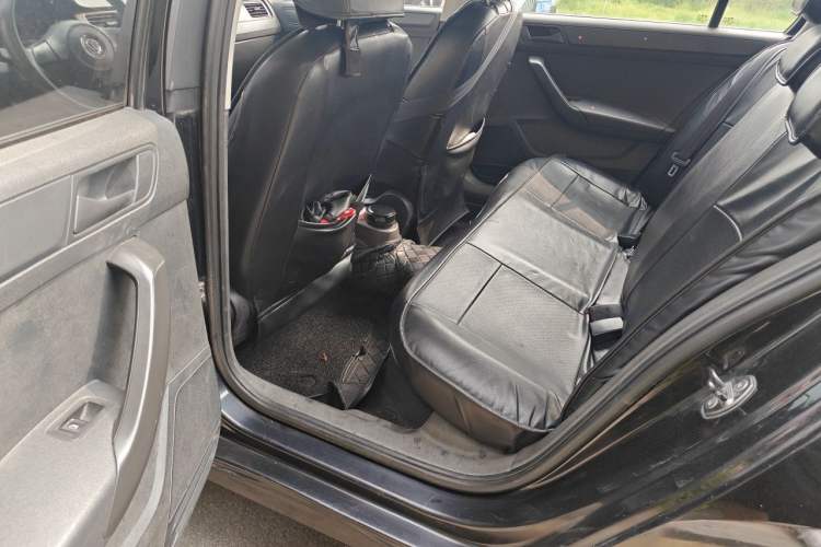 Used Volkswagen Santana 2013 1.6L Manual Fashion Edition Left Rear Seat
