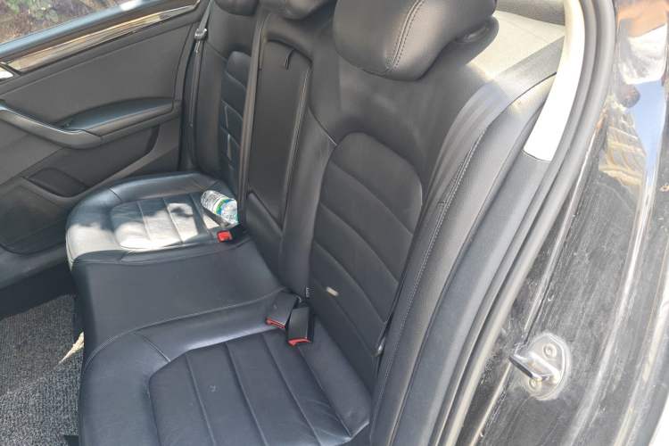 Used Volkswagen Santana 2013 1.6L Automatic Luxury Edition Left Rear Seat