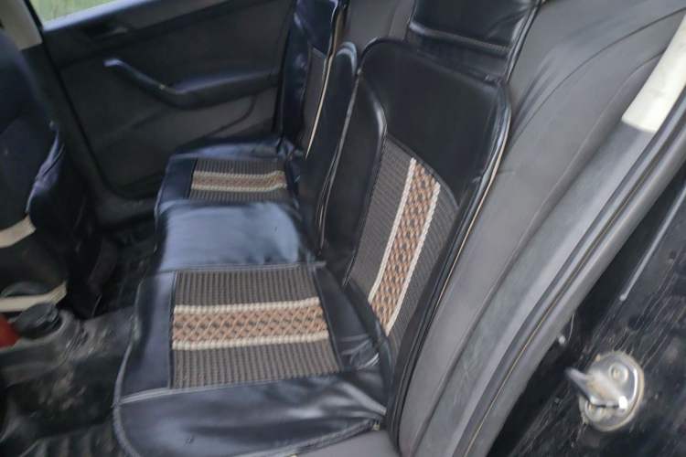 Used Volkswagen Santana 2013 1.6L Manual Fashion Edition Left Rear Seat