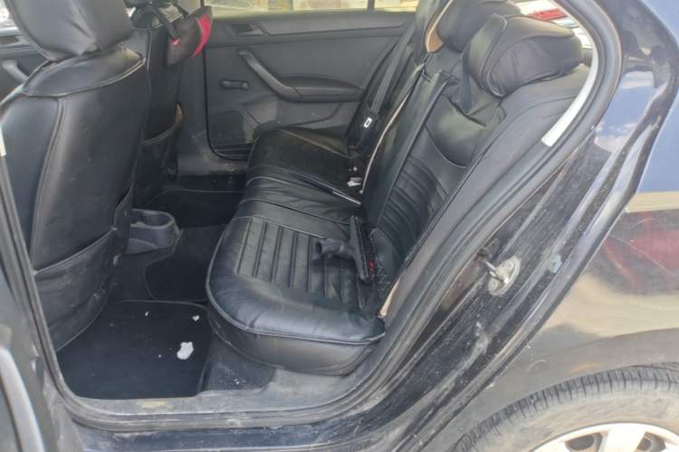 Used Volkswagen Santana 2013 1.6L Manual Fashion Edition Left Rear Seat