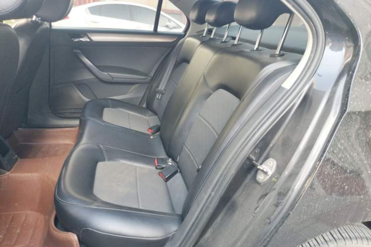 Used Volkswagen Santana 2013 1.4L Manual Comfort Edition Left Rear Seat