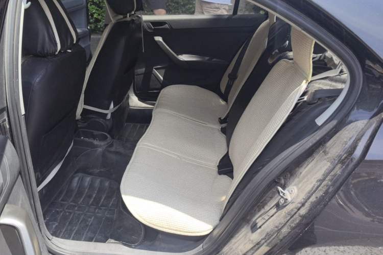 Used Volkswagen Santana 2013 1.6L Manual Fashion Edition Left Rear Seat