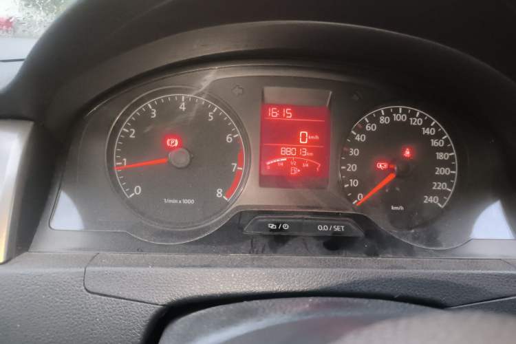Used Volkswagen Santana 2013 1.4L Manual Comfort Edition Odometer Close Up