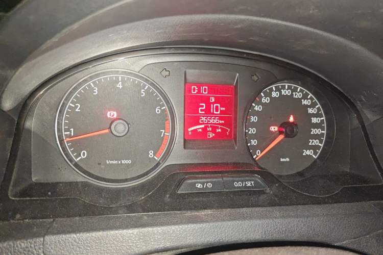 Used Volkswagen Santana 2013 1.6L Manual Comfort Edition Odometer Close Up