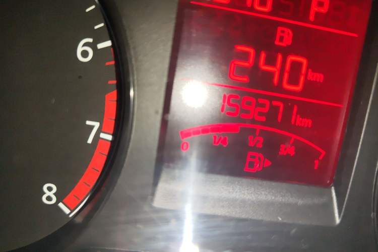 Used Volkswagen Santana 2013 1.6L Automatic Comfort Edition Odometer Close Up