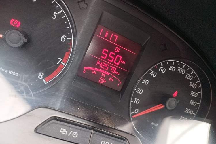 Used Volkswagen Santana 2013 1.4L Manual Comfort Edition Odometer Close Up