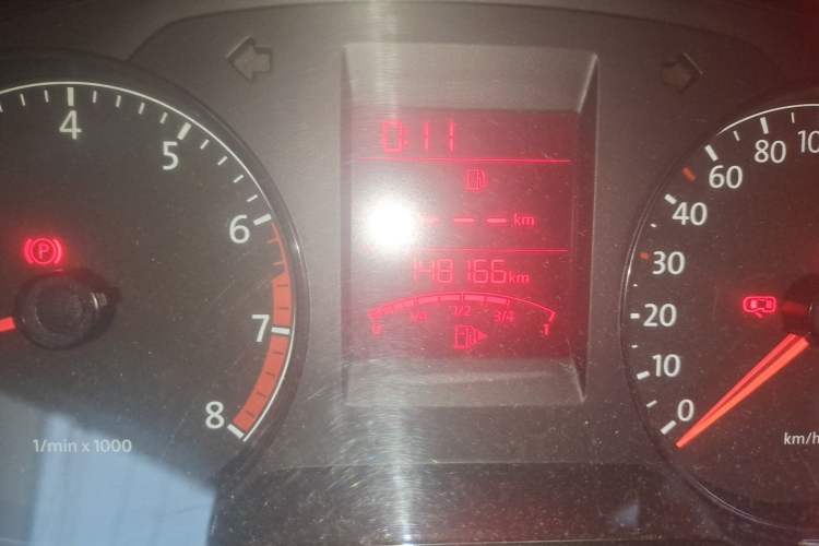 Used Volkswagen Santana 2013 1.6L Manual Comfort Edition Odometer Close Up