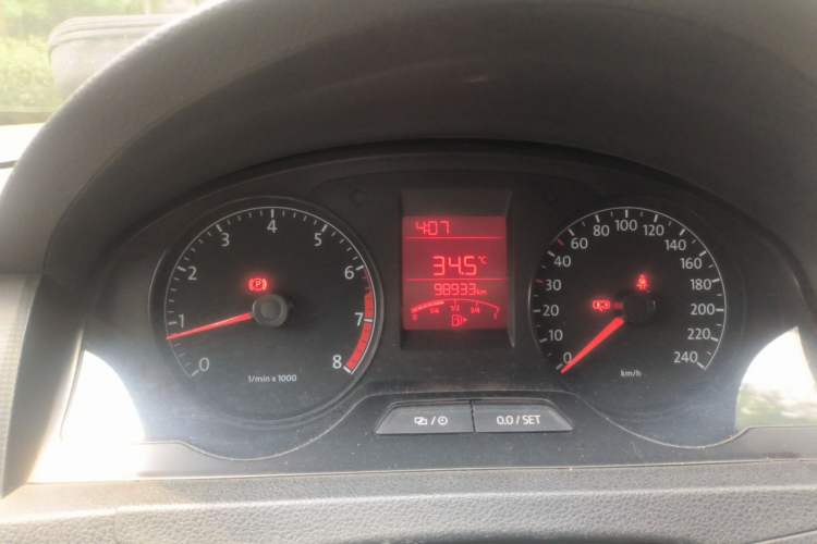 Used Volkswagen Santana 2013 1.4L Manual Fashion Edition Odometer Close Up