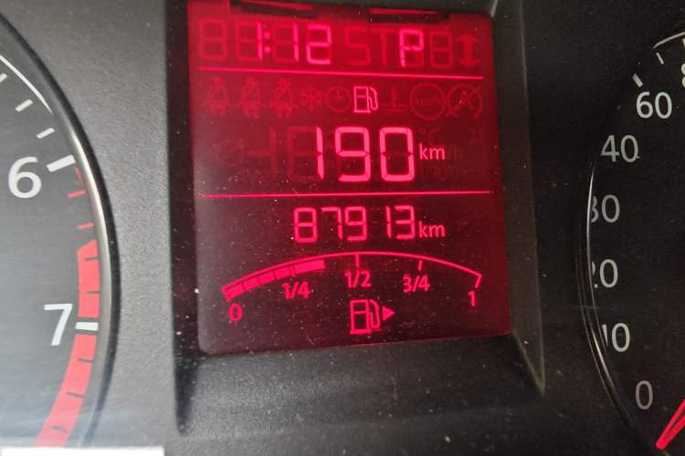 Used Volkswagen Santana 2013 1.6L Automatic Comfort Edition Odometer Close Up