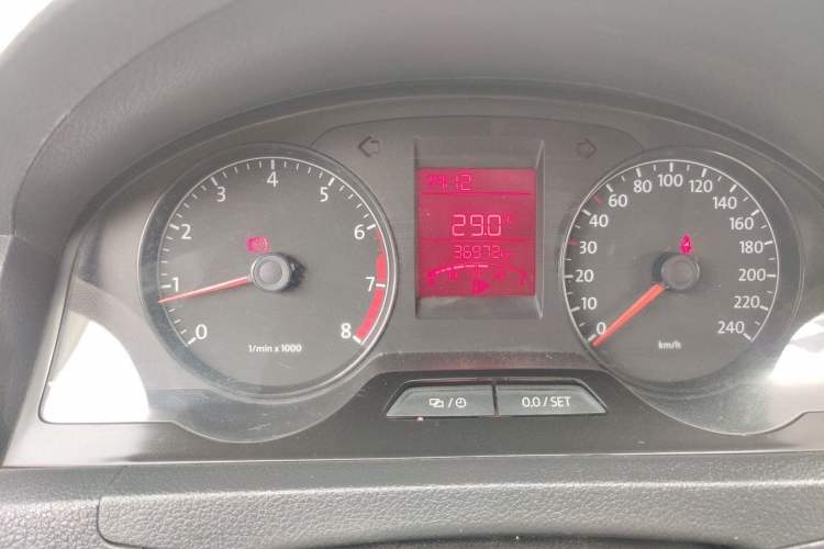 Used Volkswagen Santana 2013 1.4L Manual Fashion Edition Odometer Close Up
