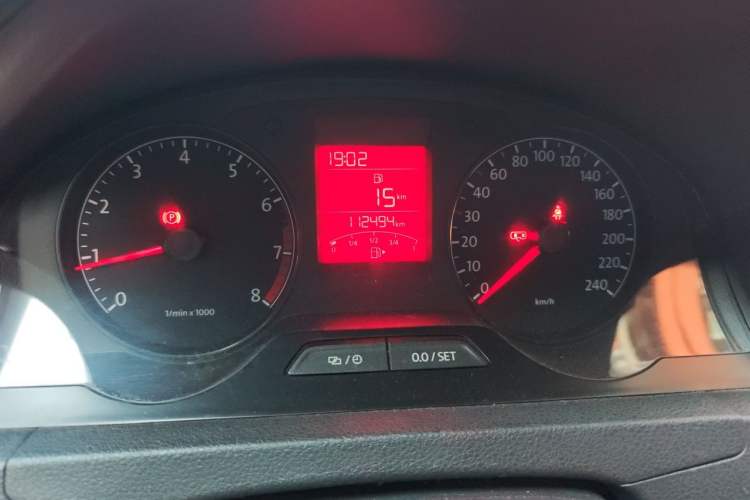 Used Volkswagen Santana 2013 1.6L Manual Comfort Edition Odometer Close Up