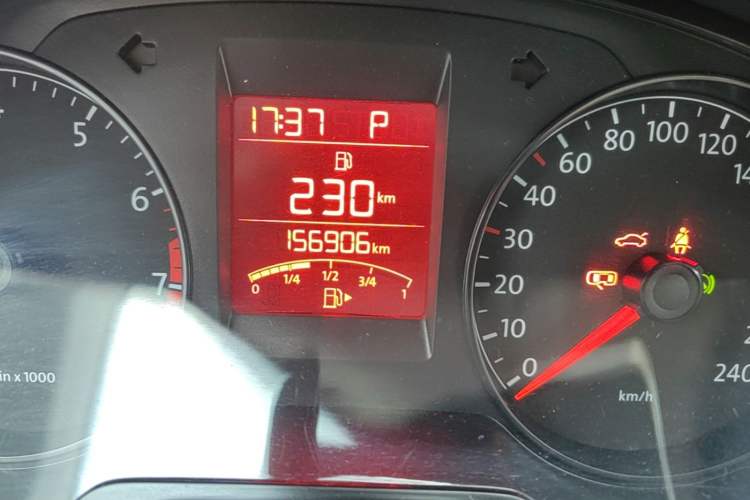 Used Volkswagen Santana 2013 1.6L Automatic Comfort Edition Odometer Close Up