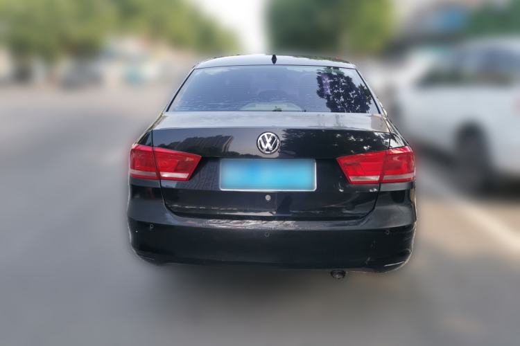 Used Volkswagen Santana 2013 1.6L Manual Luxury Edition Rear