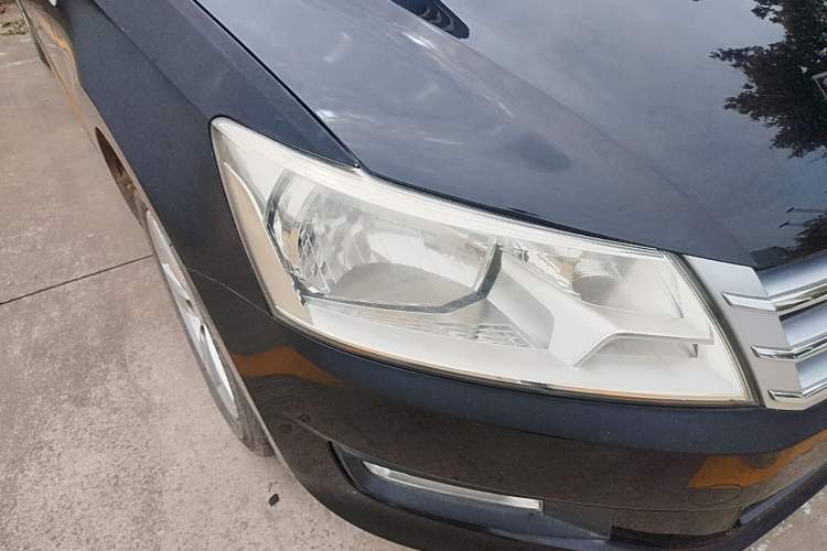 Used Volkswagen Santana 2013 1.4L Manual Comfort Edition Right Front Headlight