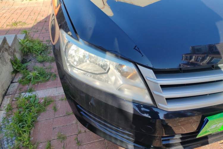 Used Volkswagen Santana 2013 1.6L Manual Fashion Edition Right Front Headlight