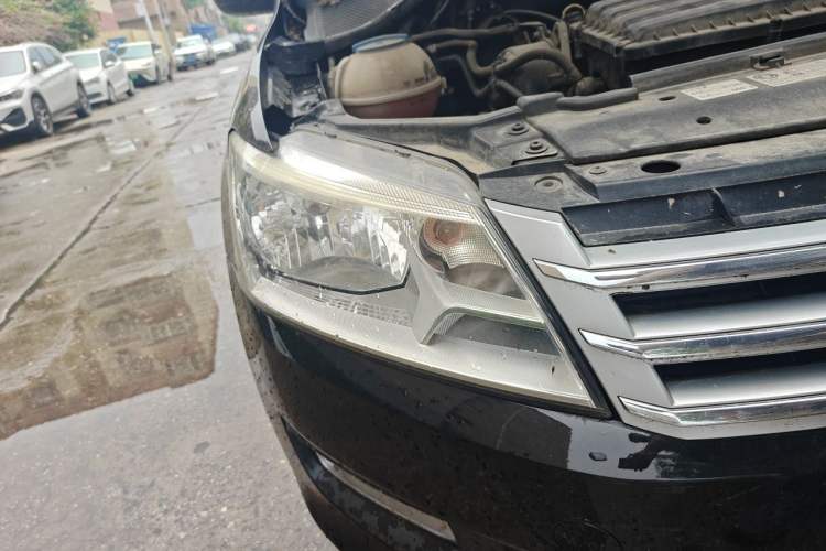 Used Volkswagen Santana 2013 1.4L Manual Comfort Edition Right Front Headlight