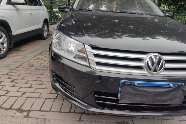 Used Volkswagen Santana 2013 1.4L Manual Fashion Edition Right Front Headlight