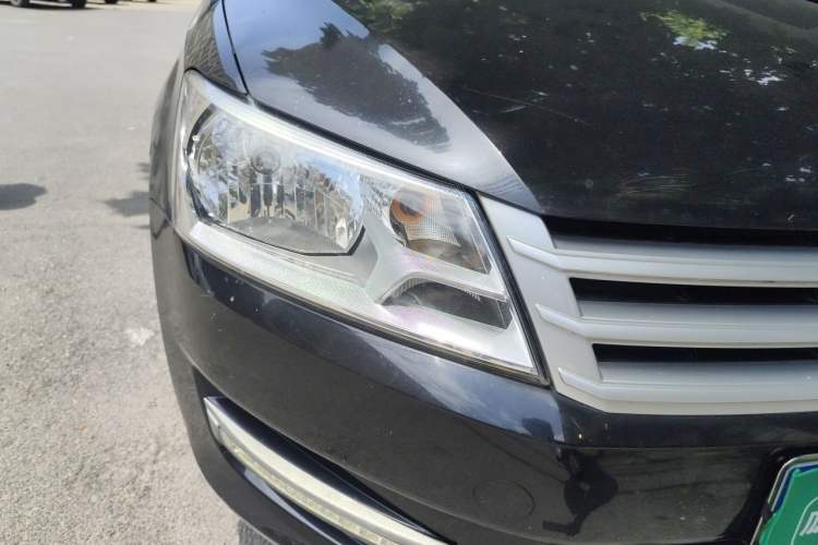 Used Volkswagen Santana 2013 1.4L Manual Fashion Edition Right Front Headlight