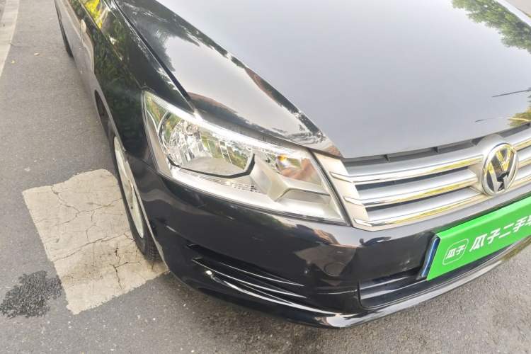 Used Volkswagen Santana 2013 1.6L Manual Fashion Edition Right Front Headlight