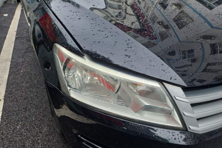 Used Volkswagen Santana 2013 1.4L Manual Fashion Edition Right Front Headlight