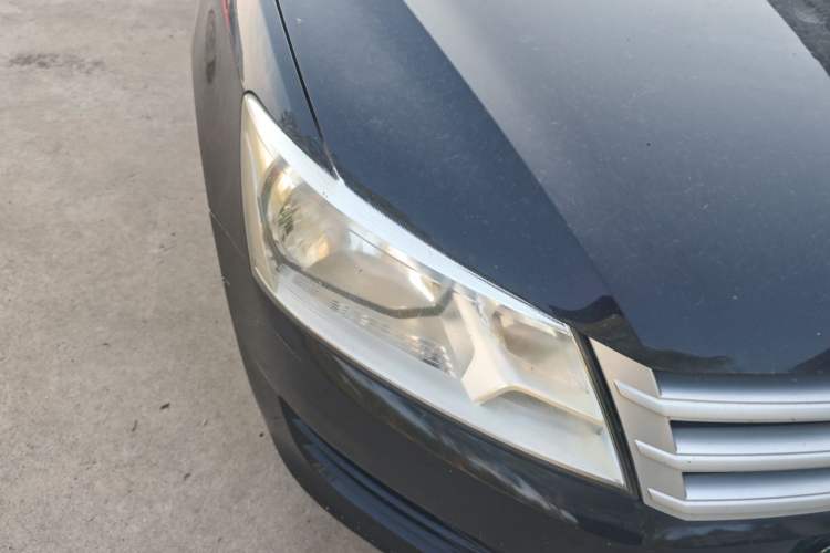 Used Volkswagen Santana 2013 1.4L Manual Fashion Edition Right Front Headlight
