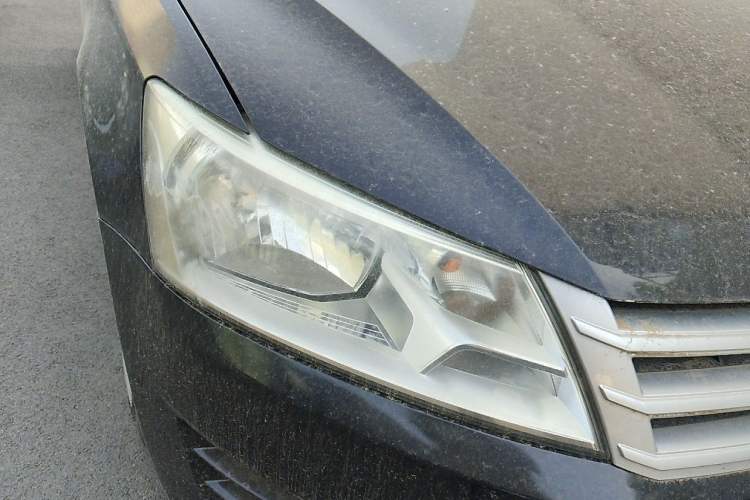 Used Volkswagen Santana 2013 1.4L Manual Fashion Edition Right Front Headlight