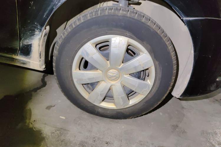 Used Volkswagen Santana 2013 1.4L Manual Fashion Edition Right Front Wheel Hub