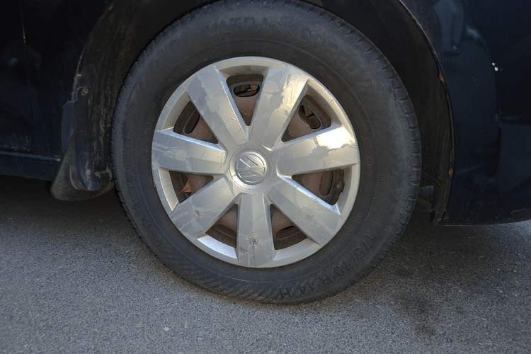 Used Volkswagen Santana 2013 1.4L Manual Fashion Edition Right Front Wheel Hub