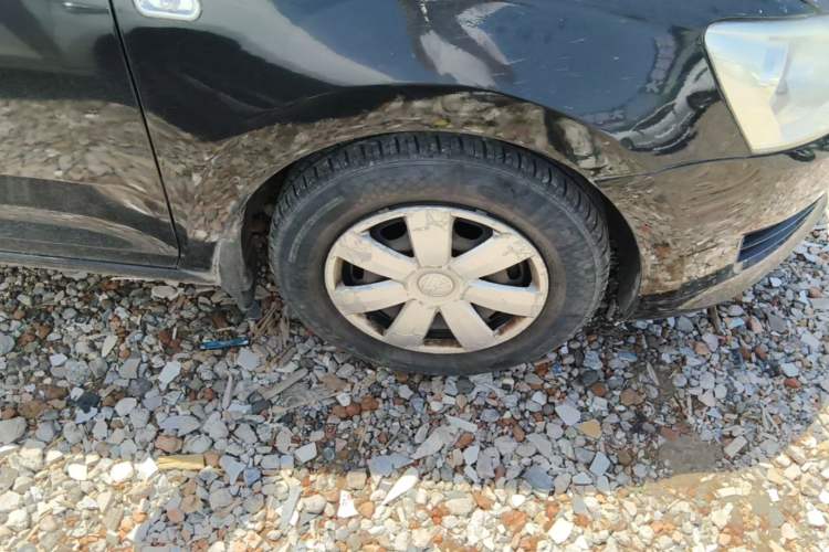Used Volkswagen Santana 2013 1.6L Manual Fashion Edition Right Front Wheel Hub